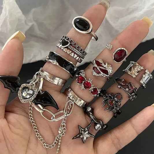 Gothic Fashion Rings For Women Girls Crystal Black Spider Open Ring Hip Hop Punk Irregular Animal Finger Jewelry Halloween Gift Life and Lines