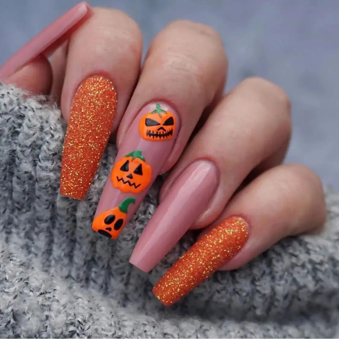 24Pcs Halloween Fake Nails Art Set - Life and Lines