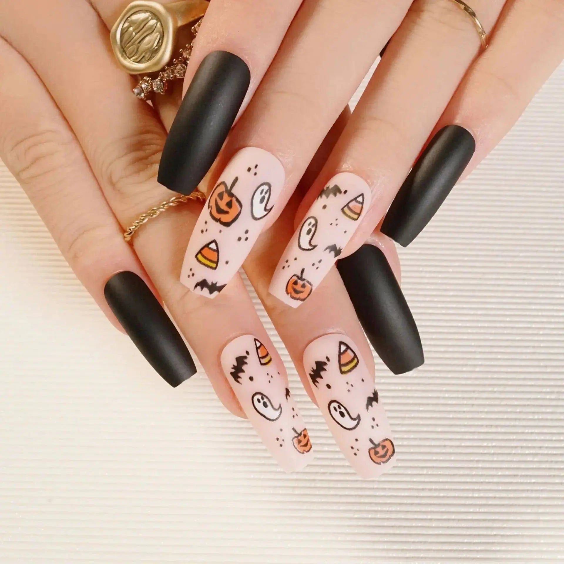 24Pcs Halloween Fake Nails Art Set - Life and Lines