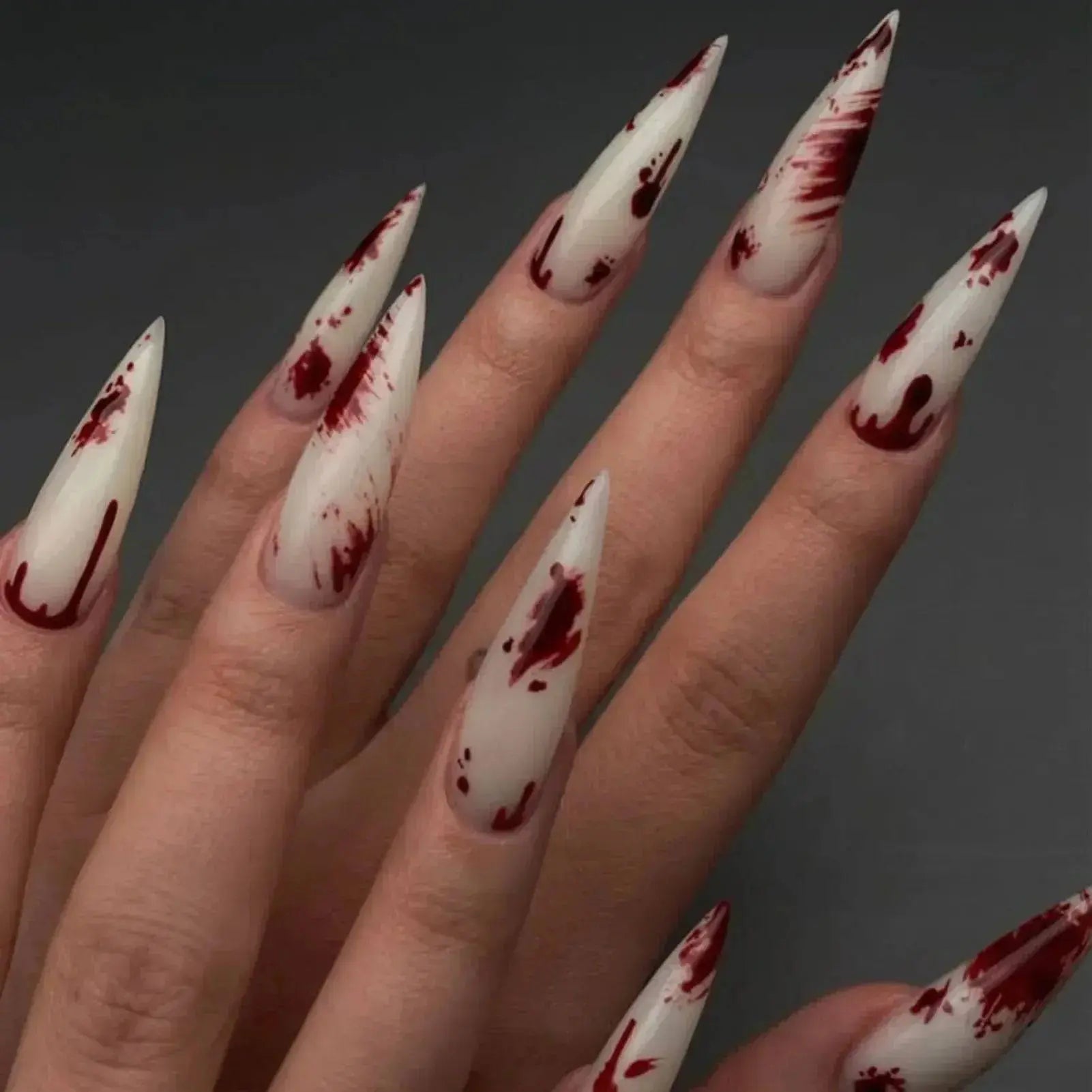 24Pcs Horror Tomie Press-On Nails 24 - Life and Lines