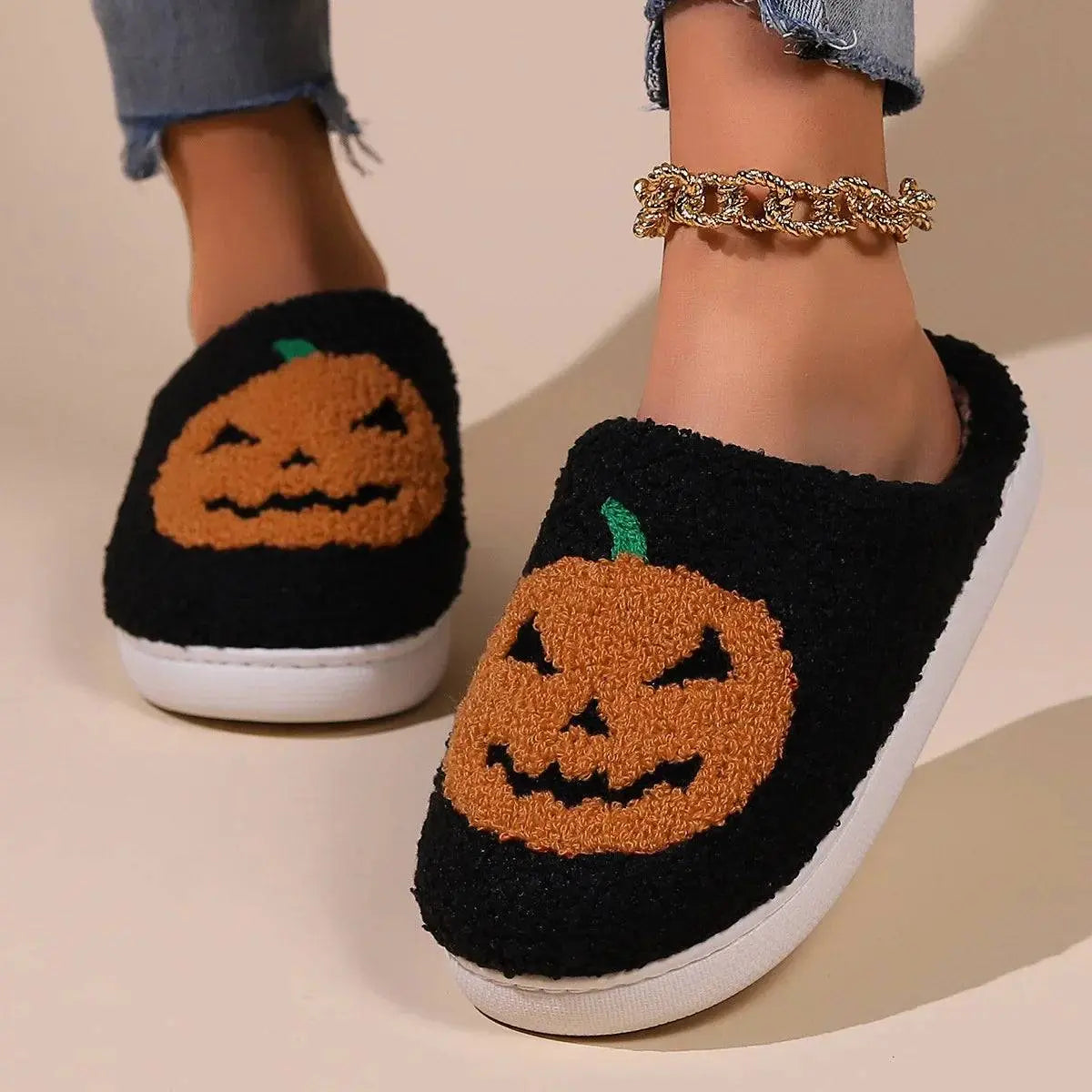 Halloween Pumpkin Smiley Cotton Slippers Thick-soled Winter Household Non-slip Pumpkin Slippers Indoor Women's Winter Warmth - Life and Lines