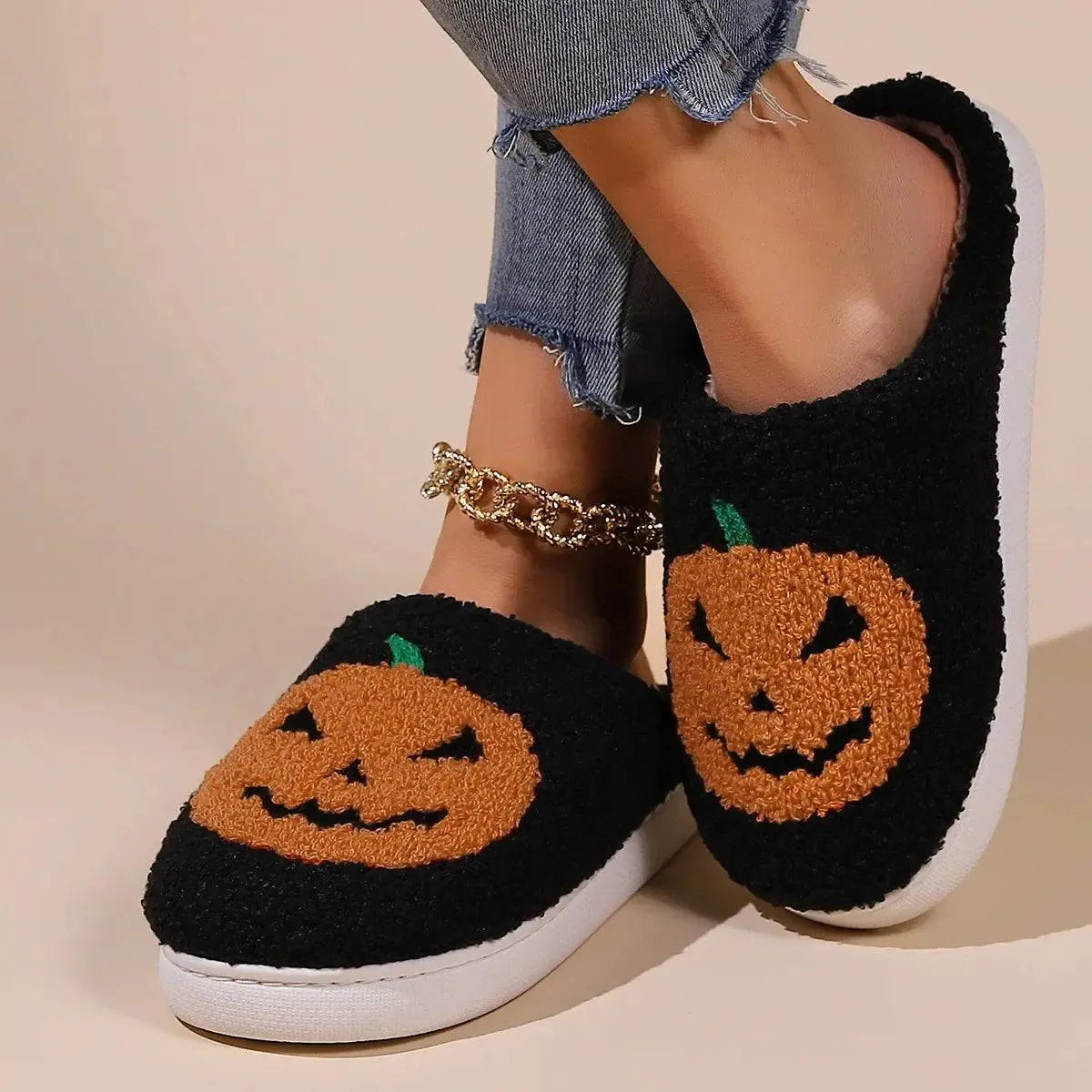 Halloween Pumpkin Smiley Cotton Slippers Thick-soled Winter Household Non-slip Pumpkin Slippers Indoor Women's Winter Warmth - Life and Lines