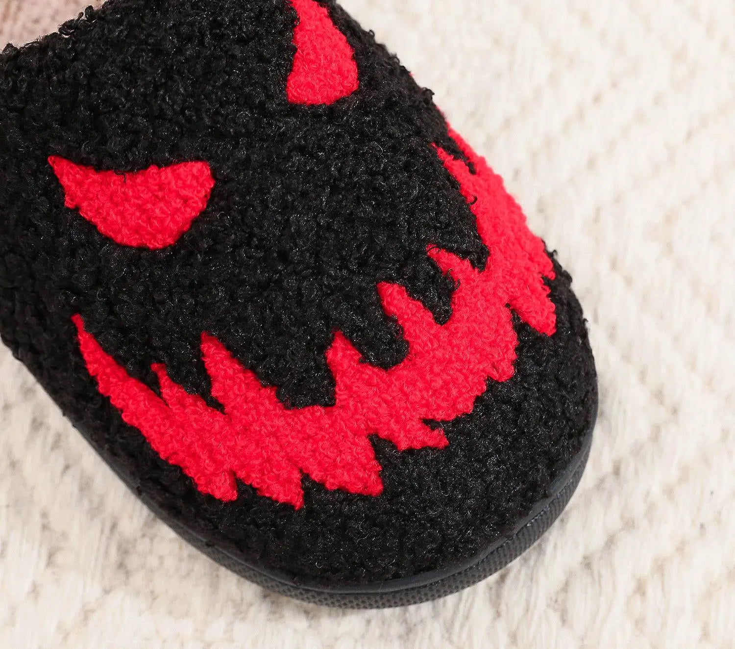 Halloween Red Eyes Slipper Cozy Horror Funny Ghost Flat Indoor House Shoes Spider Web for Women Men Soft Halloween Gifts - Life and Lines