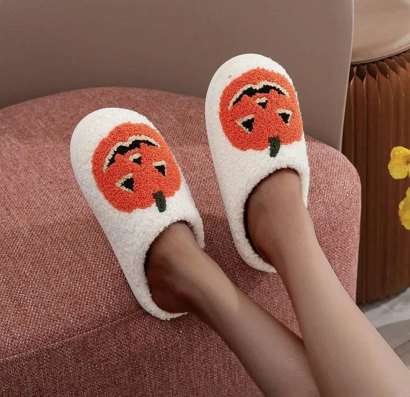 Smile Pumpkin Halloween Women's Slippers Winter Indoor Cartoon Comfort Home Bedroom Soft Causal Flat Plush Shoes for Gift - Life and Lines